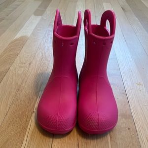 Unisex Kid’s Crocs Rain Boot Size 11 Pink